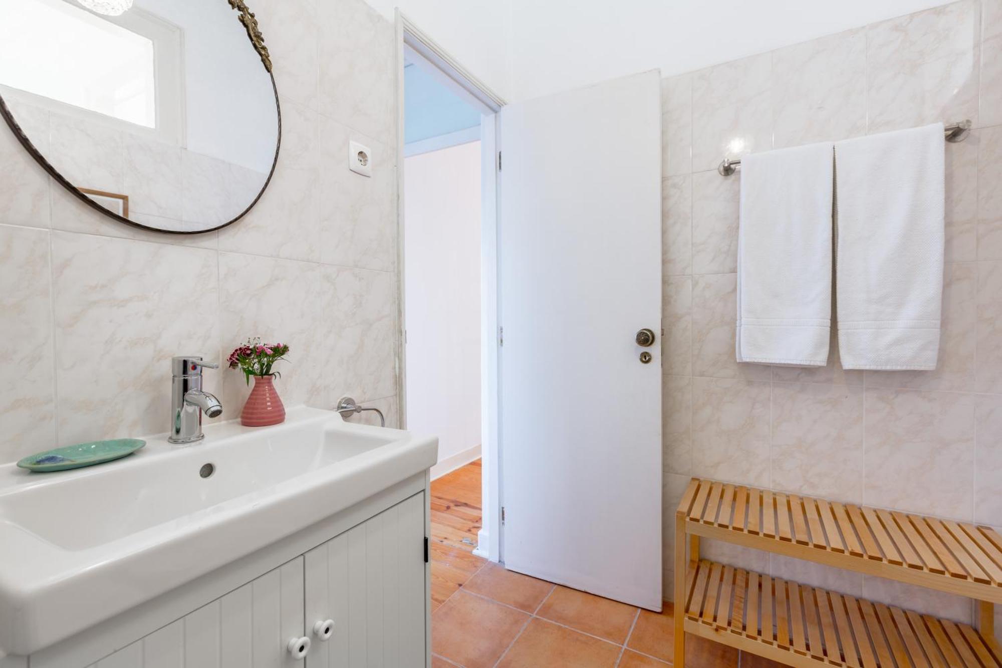 Spacious, Bright And Sunny Apartment, By Timecooler ลิสบอน ภายนอก รูปภาพ